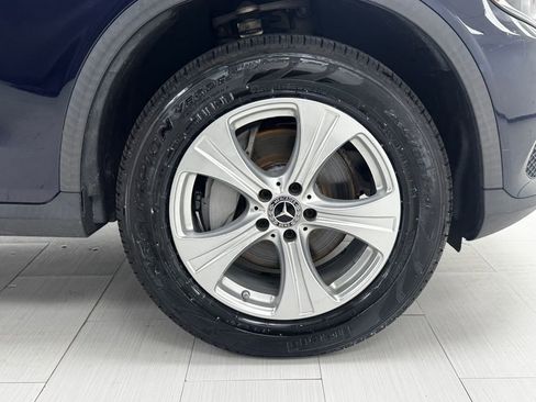 Used 2018 Mercedes-Benz GLC 300 4MATIC image 43