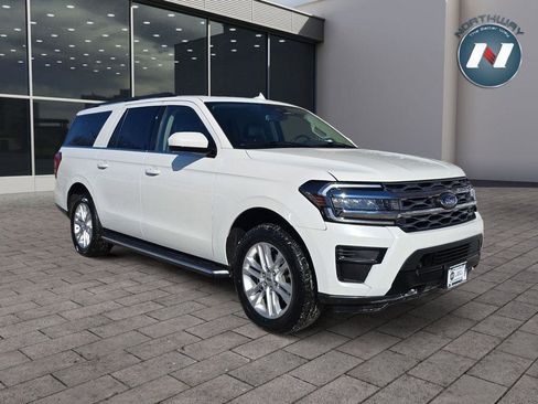 Used 2022 Ford Expedition Max XLT image 9