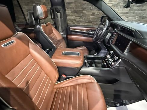 Used 2024 GMC Yukon Denali Ultimate image 25