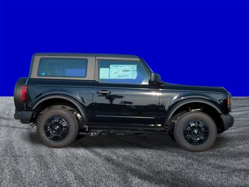 New 2025 Ford Bronco 2-Door image 3