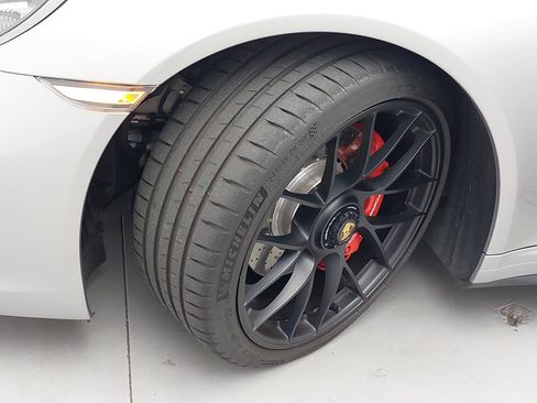Certified 2019 Porsche 911 GT3 RS image 33