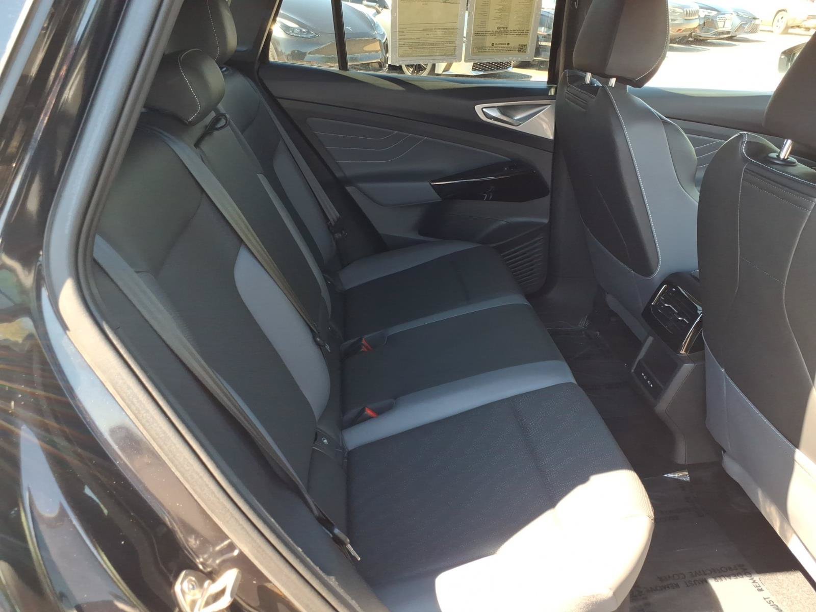 Certified 2023 Volkswagen ID.4 Pro S AWD/4WD image 16