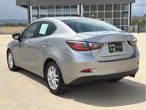 Used 2016 Scion iA FWD image 6