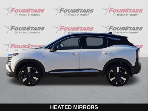 New 2026 Nissan Kicks SR w/ SR Premium Package FWD image 8
