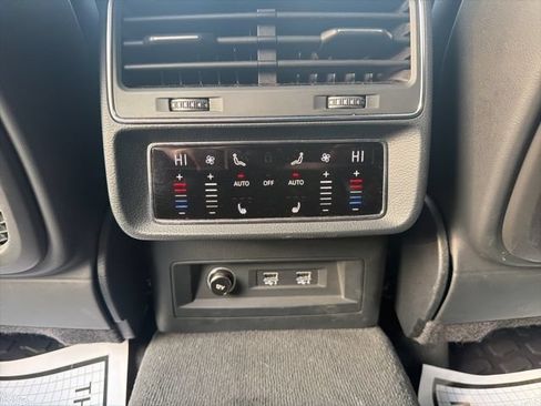 Used 2019 Audi Q8 Prestige AWD/4WD image 24