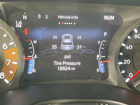 Used 2022 Jeep Compass Trailhawk image 12