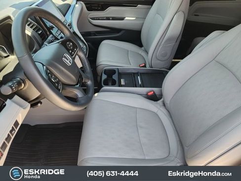 Used 2022 Honda Odyssey Elite image 14