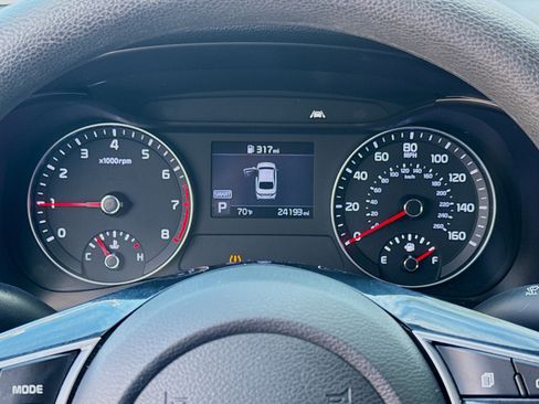 Used 2021 Kia Forte LXS image 9