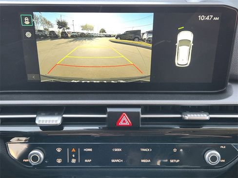 New 2026 Kia Sportage LX image 12