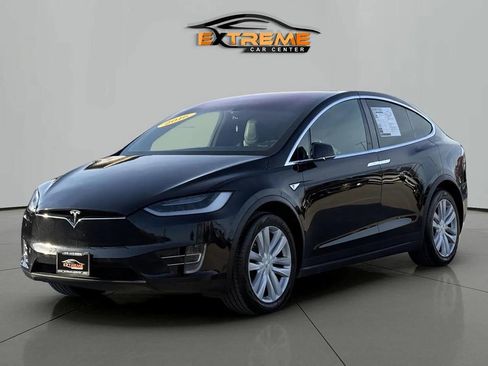 Used 2016 Tesla Model X 90D image 3