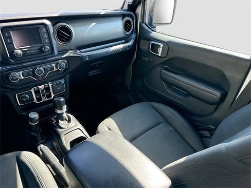 Used 2019 Jeep Wrangler Unlimited Sport S image 21