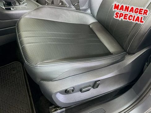 Used 2023 Volkswagen Tiguan SE FWD image 20