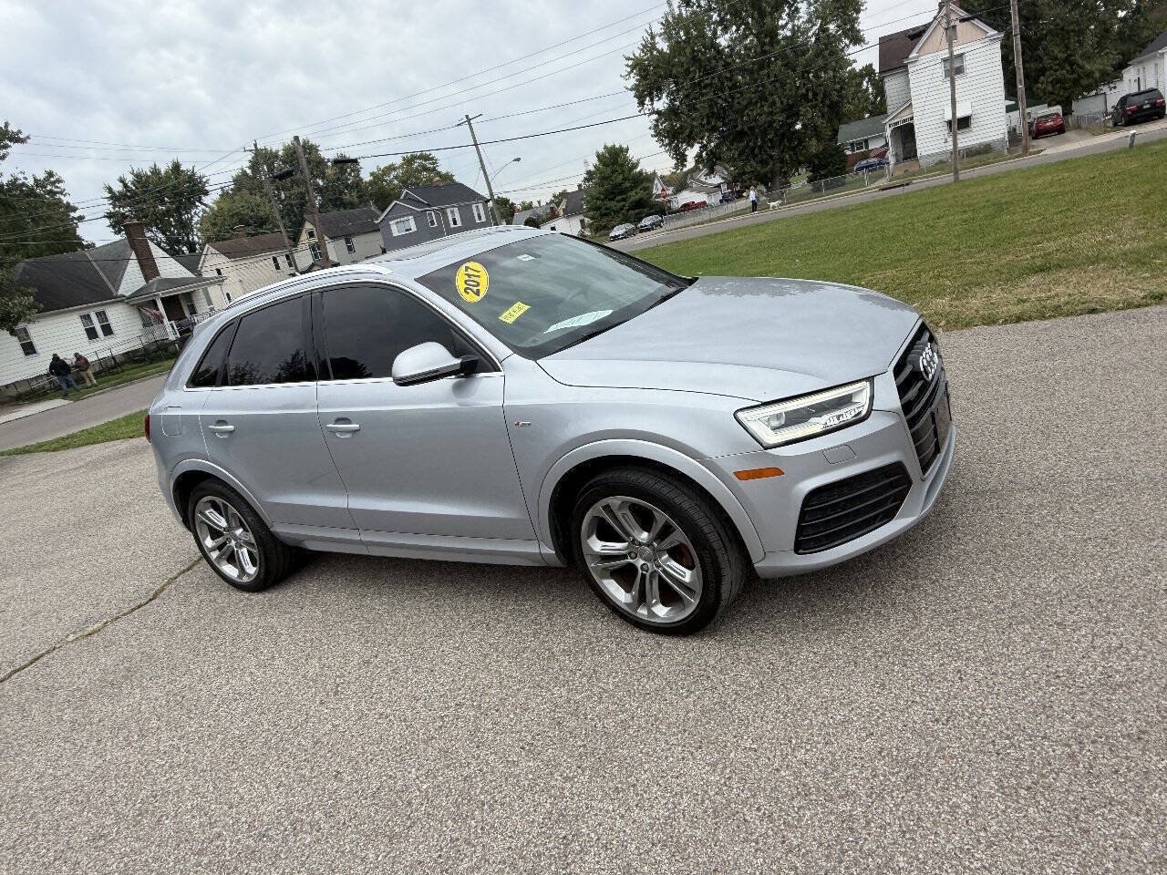 Used 2017 Audi Q3 2.0T Prestige w/ Prestige Package AWD/4WD image 5