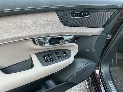 New 2026 Volvo XC90 B6 Plus w/ Protection Package AWD/4WD image 16