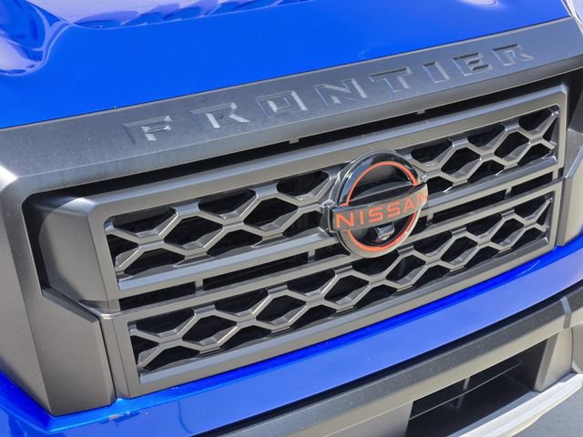 Used 2024 Nissan Frontier Pro-X w/ Pro Convenience Package RWD image 11