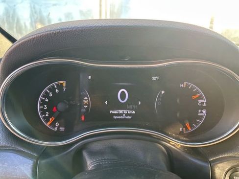 Used 2017 Jeep Grand Cherokee Limited w/ Trailer Tow Group IV image 4