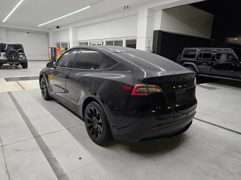 Used 2021 Tesla Model Y Long Range AWD/4WD image 4