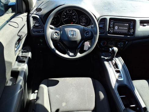 Used 2022 Honda HR-V LX image 8