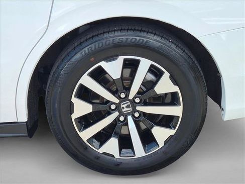 Used 2025 Honda Odyssey EX-L image 24