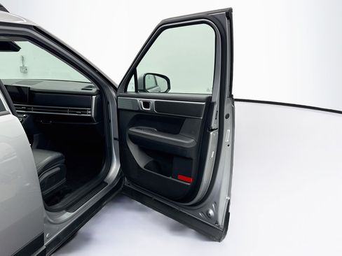 Used 2025 Hyundai Santa Fe SEL FWD image 32