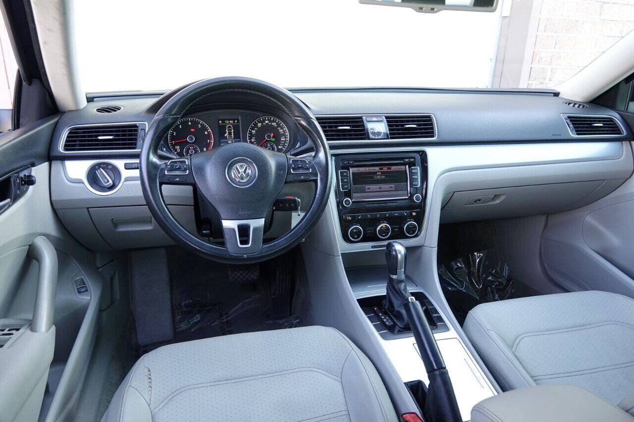 Used 2012 Volkswagen Passat 2.5 SE FWD image 5