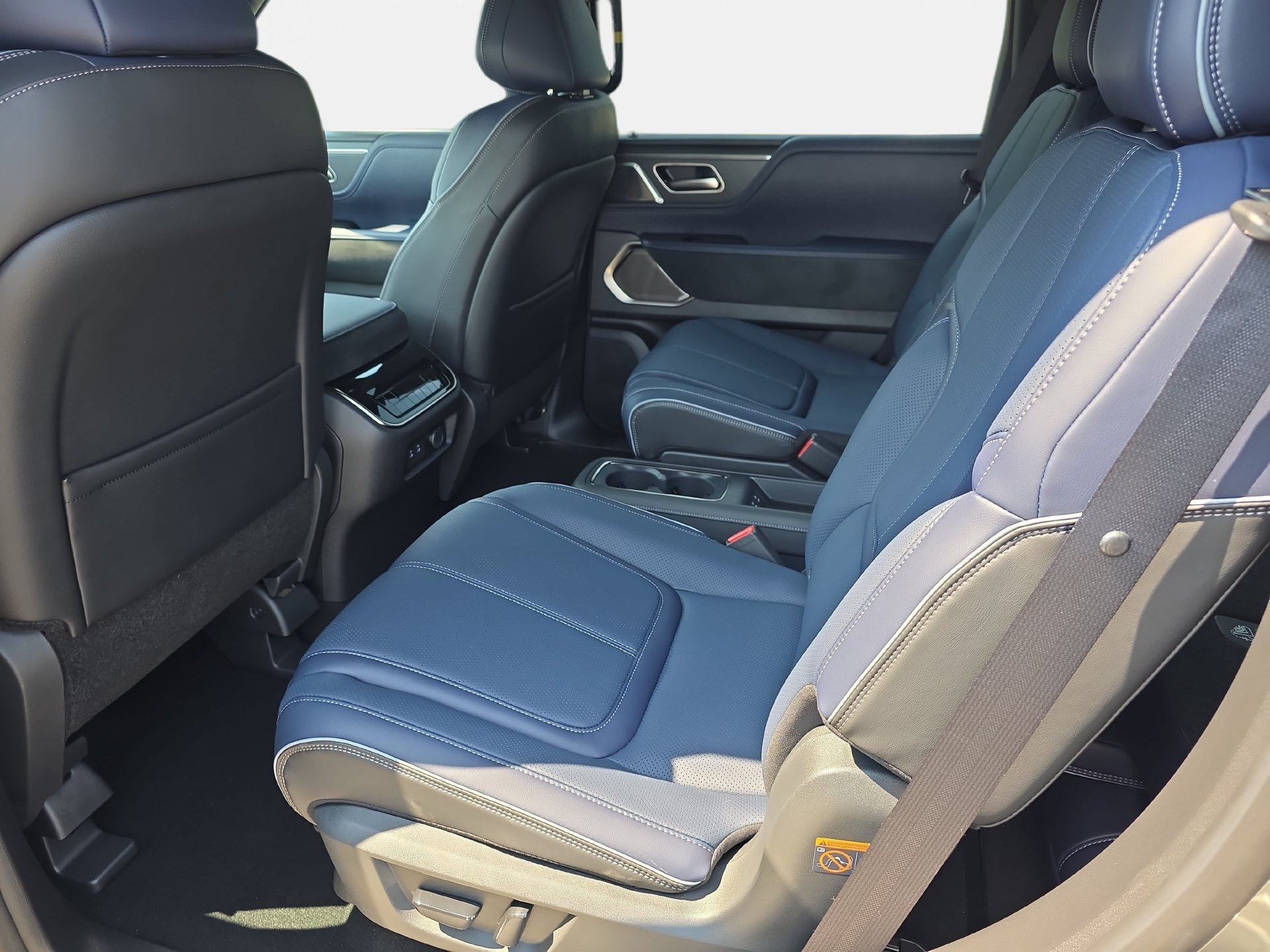 New 2027 INFINITI QX80 Sensory w/ Sport Exterior Package AWD/4WD image 14