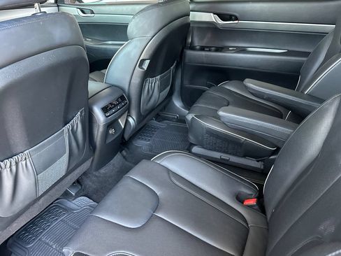 Used 2024 Hyundai Palisade SEL FWD image 9