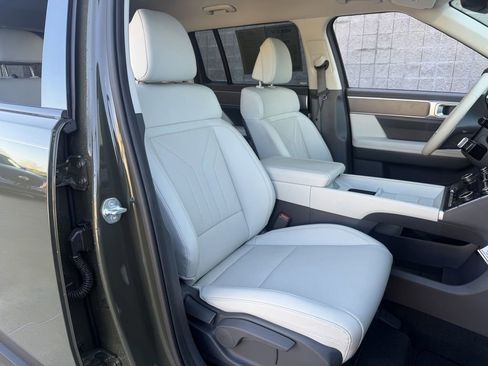 Used 2025 Hyundai Santa Fe SEL image 29