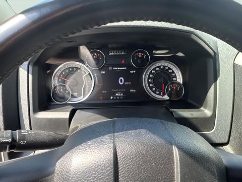 Used 2019 RAM 1500 Classic Warlock w/ Luxury Group image 4