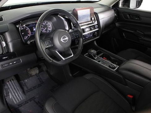Certified 2025 Nissan Pathfinder SV AWD/4WD image 20