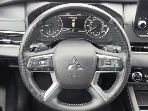 Used 2024 Mitsubishi Outlander SE FWD image 18