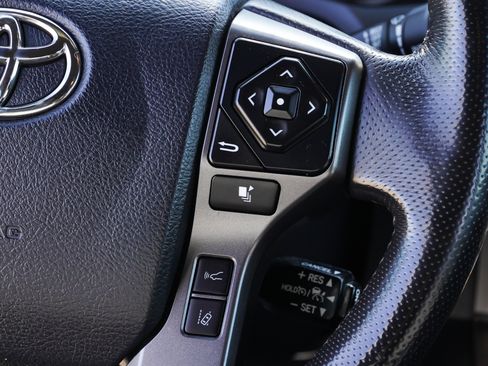 Used 2019 Toyota Tacoma TRD Sport w/ Technology Package AWD/4WD image 34