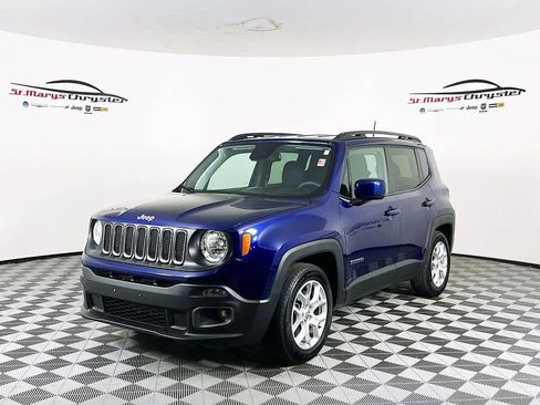 Used 2018 Jeep Renegade Latitude w/ Popular Equipment Group image 4
