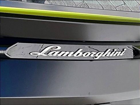 Used 2022 Lamborghini Urus AWD/4WD image 13
