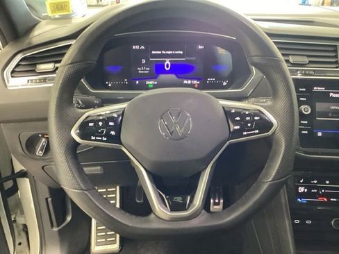Used 2023 Volkswagen Tiguan SE R-Line AWD/4WD image 7