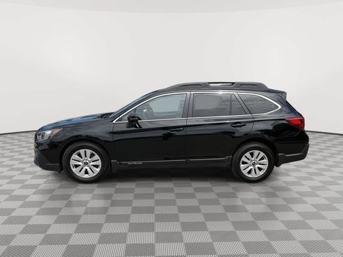 Used 2018 Subaru Outback 2.5i Premium AWD/4WD image 4