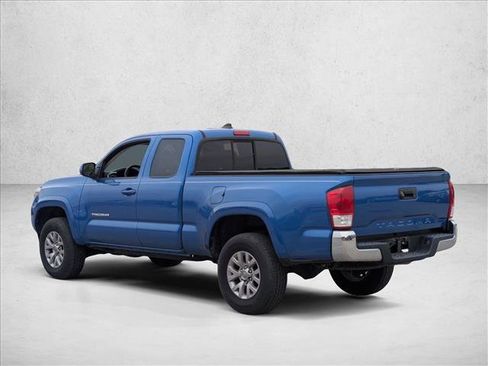 Used 2016 Toyota Tacoma SR5 image 7