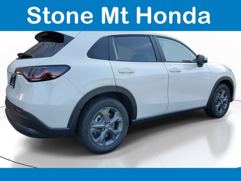 New 2026 Honda HR-V LX image 6