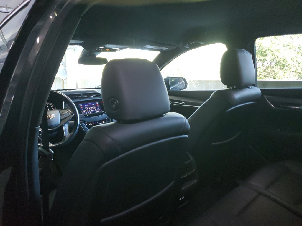 Used 2023 Cadillac XT5 Luxury FWD image 14