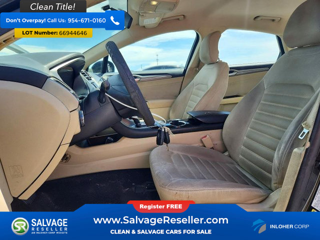 Used 2014 Ford Fusion SE FWD image 9
