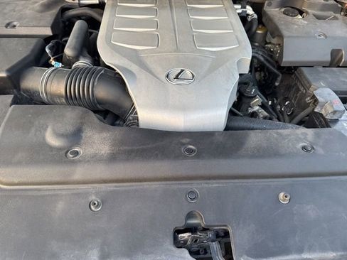 Used 2011 Lexus GX 460 w/ Comfort Plus Pkg image 6