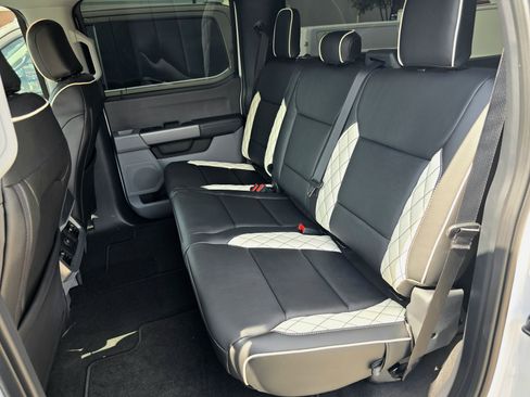 New 2025 Ford F450 XLT w/ 360-Degree Camera Package image 23