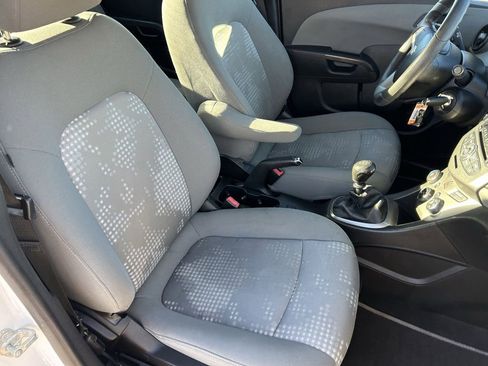 Used 2012 Chevrolet Sonic LS image 10