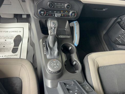 Certified 2023 Ford Bronco Wildtrak AWD/4WD image 25