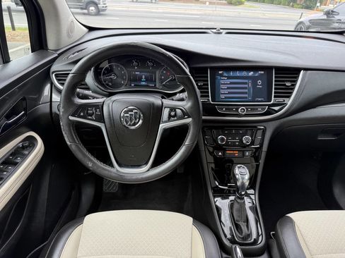 Used 2018 Buick Encore Preferred FWD image 17