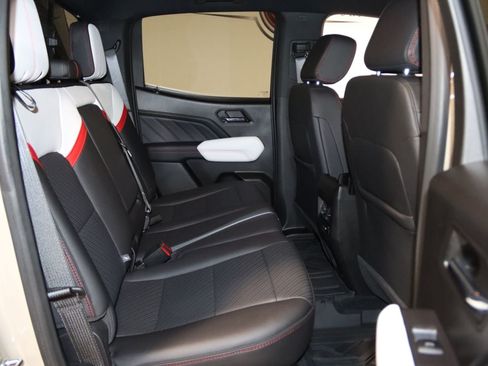 Used 2024 GMC Canyon AT4X w/ AT4X AEV Edition AWD/4WD image 77