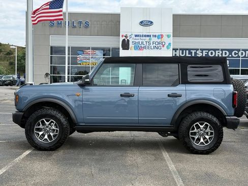 Certified 2025 Ford Bronco Badlands AWD/4WD image 2