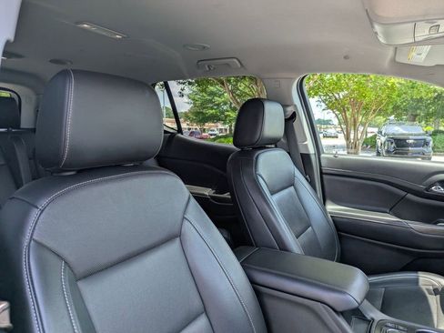 Used 2023 GMC Acadia SLT AWD/4WD image 21