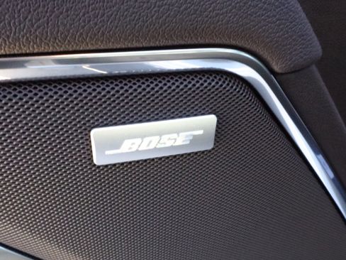 New 2026 GMC Sierra 1500 SLT image 19