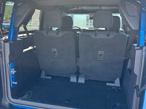 Used 2022 Ford Bronco 2-Door AWD/4WD image 7